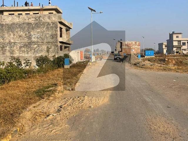 Prime Location 5 Marla Plot For Sale In Q Block LDA City Lahore Ideal Investment Opportunity