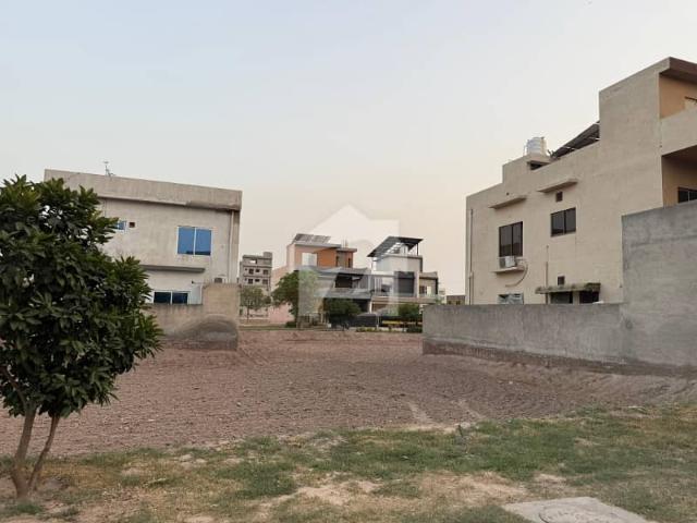 Prime Location 5 Marla Residential Plot For Sale In Lahore