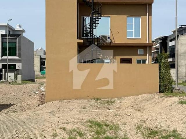 Prime Location 5 Marla Residential Plot Is Available In Park View City Overseas Block For Sale