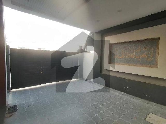 Prime Location 5 Marla Spacious House Available In Buch Executive Villas For sale