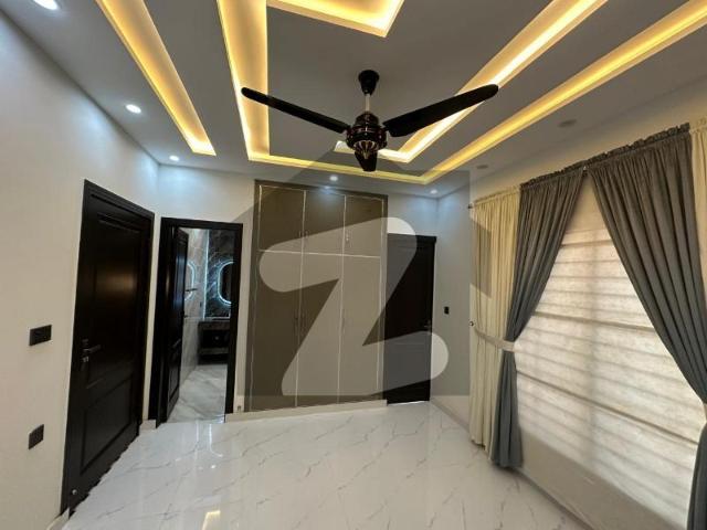 Prime Location 5 Marla Spacious House Available In Citi Housing Society For Rent Citi Housing Society