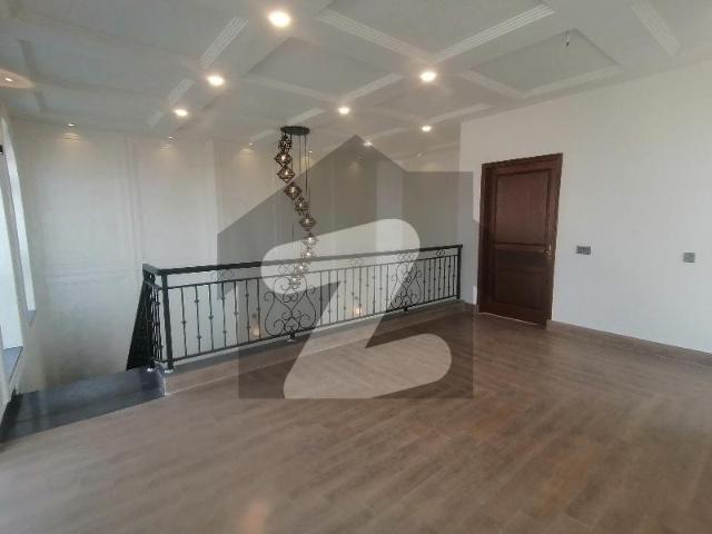 Prime Location 5 Marla Spacious House Is Available In Model Town For Sale Model Town