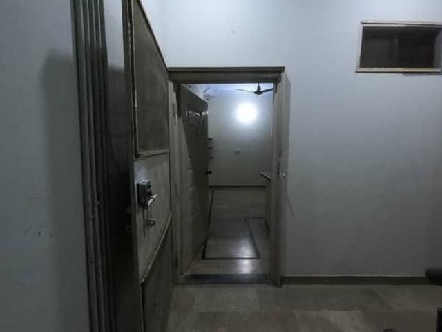 Prime location 650 square feet flat in scheme 33 of karachi in Pakistan | Clasf real estate