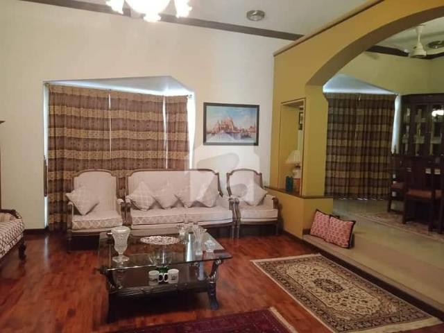 Prime Location 6 Bed, 6 Bath House For Sale In F 10, Islamabad 555 Sqy, 50x100