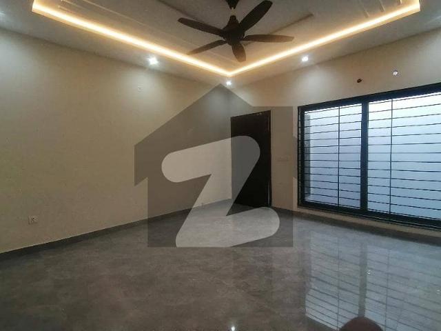 Prime Location 7 Marla House For sale In Rs. 17500 Only