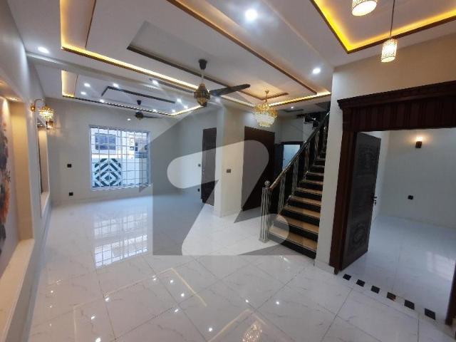 Prime Location 7 Marla House For sale In The Perfect Location Of Citi Housing Scheme