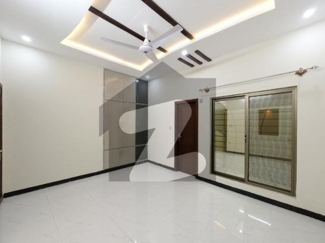 Prime Location 7 Marla House Situated In Peshawar Road For sale Peshawar Road