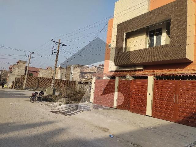 Prime Location 7 Marla Spacious House Available In Wapda Town For sale Wapda Town