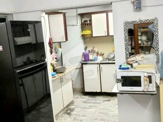 Prime Location 850 Square Feet Flat In Gulistan e Jauhar Block 13
