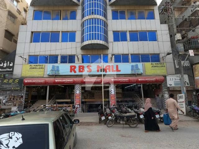 Prime Location 870 Square Feet Office In Stunning Gulshan E Iqbal Is Available For Rent