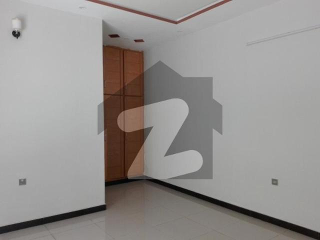 Prime Location 8 Marla House In Saddar For rent Saddar