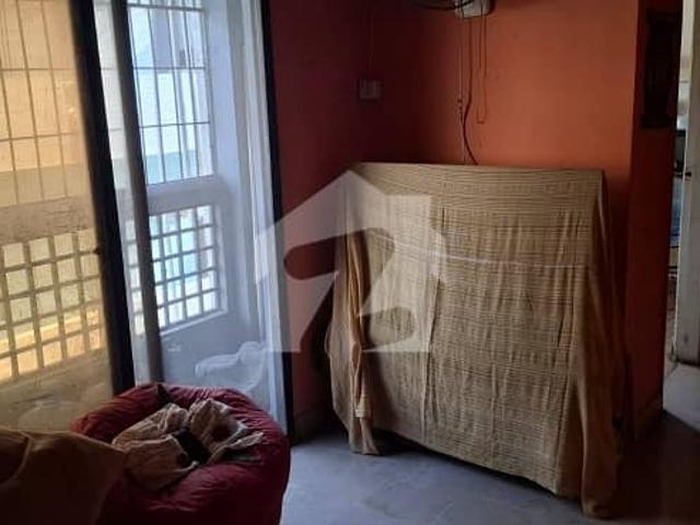 Prime Location 990 Square Feet Flat In Badar Commercial Area Is Best Option