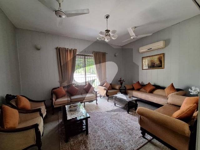 Prime Location 01 Kanal House For Sale