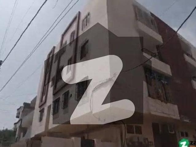 Prime Location 1080 Square Feet Flat Situated In P & T Housing Society For Sale