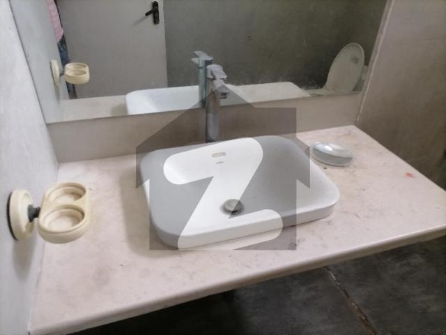 Prime Location 10 Marla Flat Is Available In Askari 5