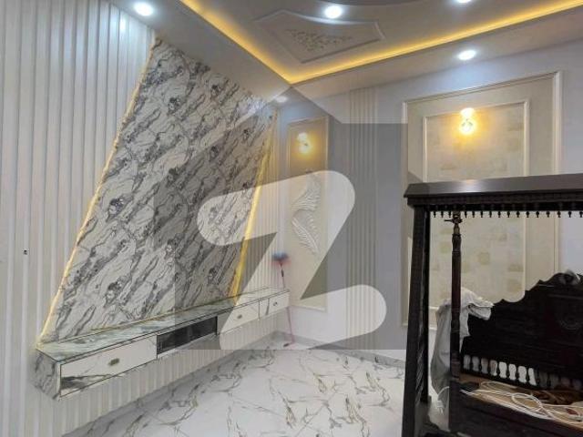 Prime Location 10 Marla House For sale Available In Citi Housing Society