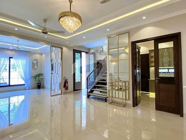 Prime location 10 marla house for sale | gas available | ideal for family living & investment in the heart of bahria town lahore