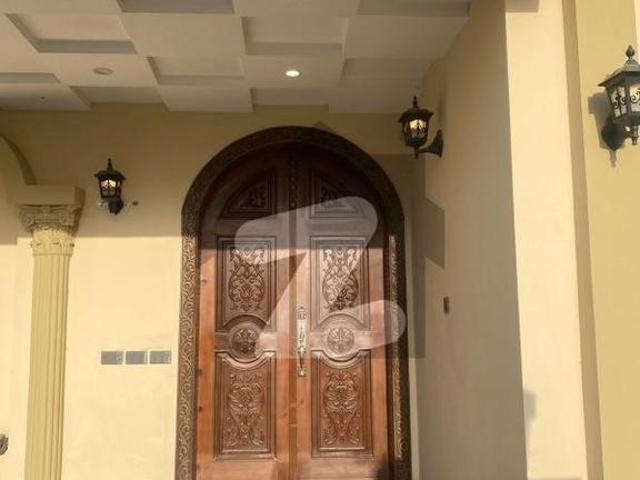 Prime Location 10 Marla House For sale In The Perfect Location Of Citi Housing Society