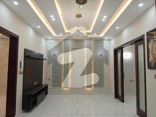 Prime Location 10 Marla House For sale In The Perfect Location Of Citi Housing Society