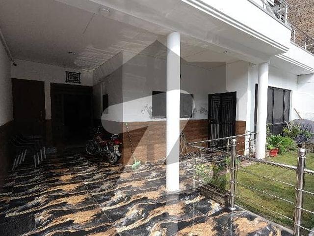 Prime Location 10 Marla House For Sale In Beautiful Chaklala Scheme 3
