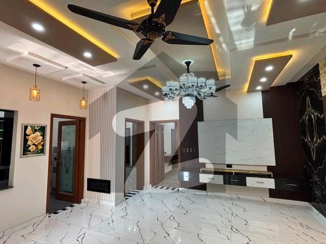 Prime Location 10 Marla House For sale In Citi Housing Society