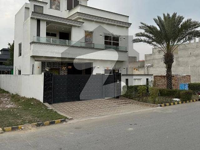 Prime Location 10 Marla House For Sale Situated In Citi Housing Phase 3 Block FF 80 Feet Road