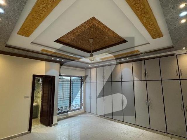 Prime Location 10 Marla House Ideally Situated In Wapda Town Block C2