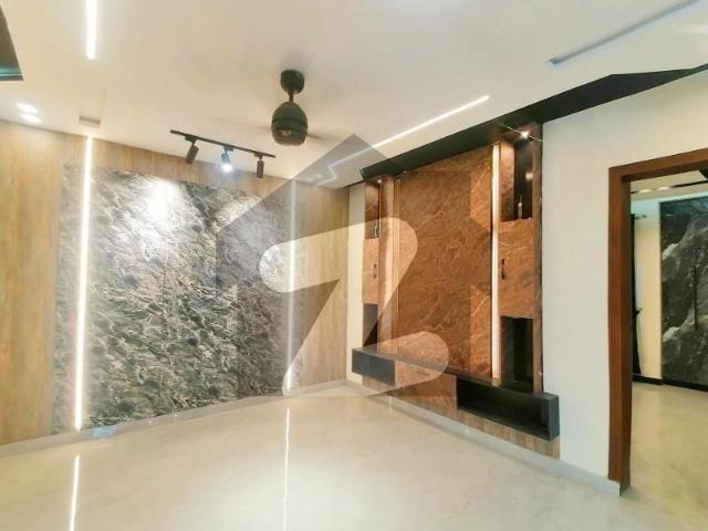 Prime Location 10 Marla House In Abdalian Society Abdalians Cooperative Housing Society