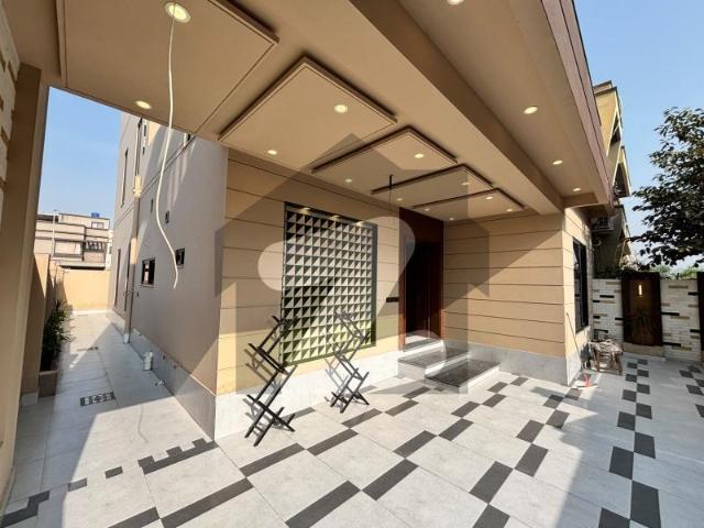 Prime Location 10 Marla House In Citi Housing Society For sale At Good Location Citi Housing Society