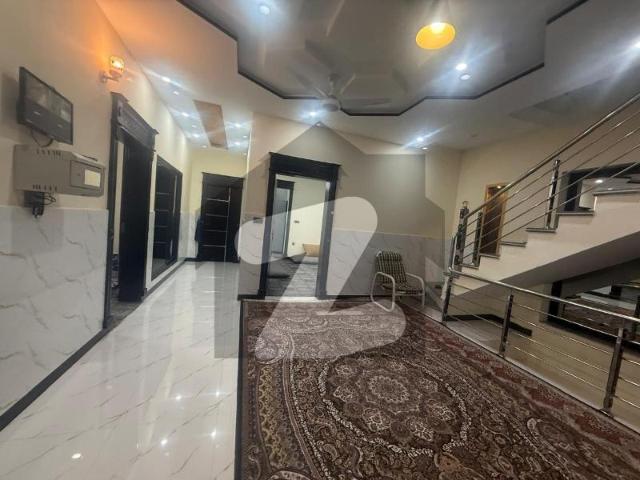 Prime Location 10 Marla House In Hayatabad Phase 7 For sale Hayatabad Phase 7
