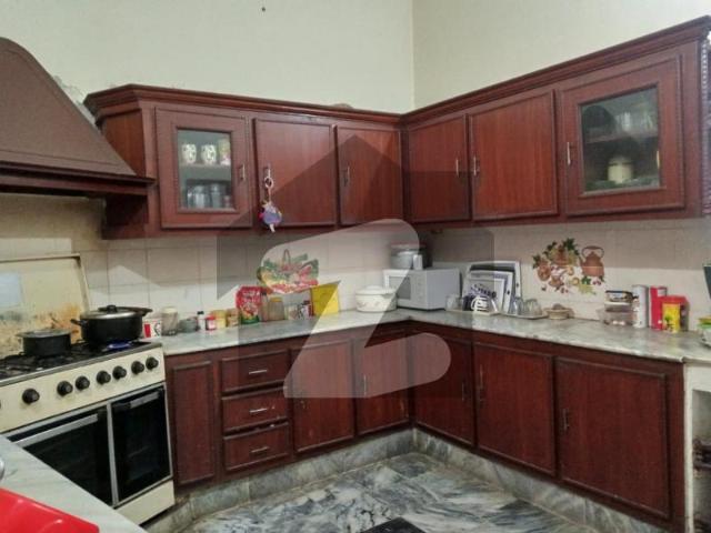 Prime Location 10 Marla House Is Available In Affordable Price In Defence Officer Colony Peshawar