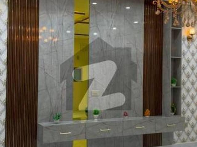 Prime Location 10 Marla New Home For Sale Johar Town