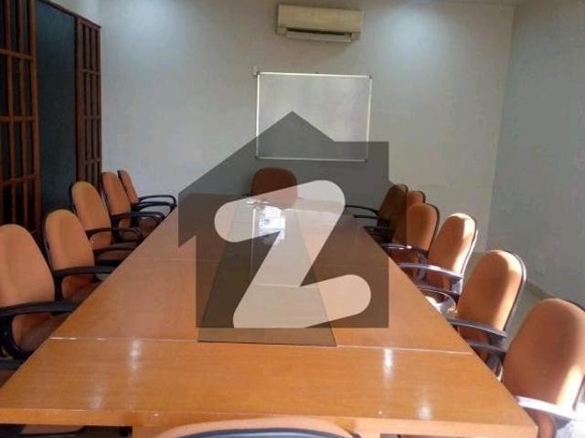 Prime Location 1200 Square Yards House Is Available For sale PECHS Block 6