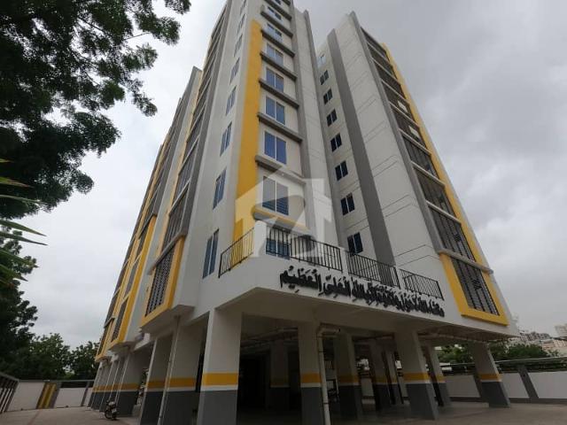 Prime Location 1200 Square Feet Spacious Flat Is Available In Gulshan E Maymar Sector Y For Sale
