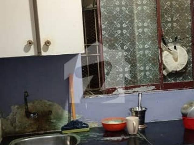 Prime Location 1250 Square Feet Flat For Sale In Gulistan E Jauhar Block 13