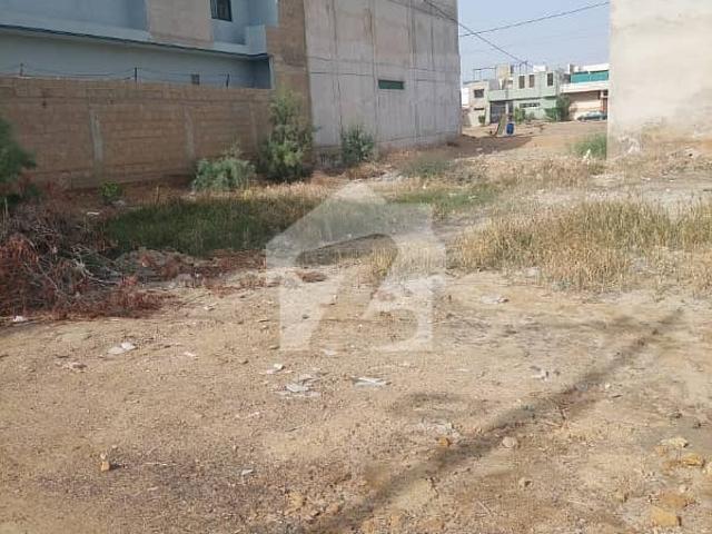 Prime location 135 sqr. Yds corner plot for sale in sector r gulshan e maymar karachi