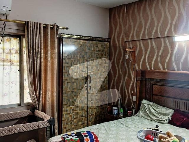 Prime Location 1650 Square Feet Flat For Sale In The Perfect Location Of Gulistan E Jauhar Block 13