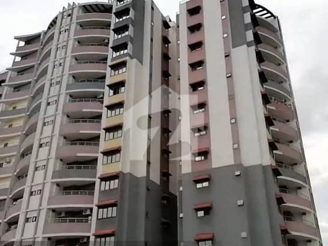 Prime Location 1650 Square Feet Spacious Flat Available In Gulshan e Maymar Sector P For sale