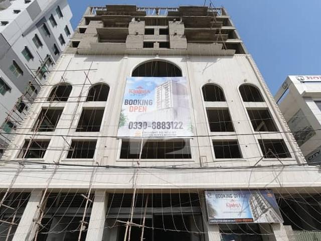 Prime Location 1700 Square Feet Flat For sale In Rs. 32500 Only