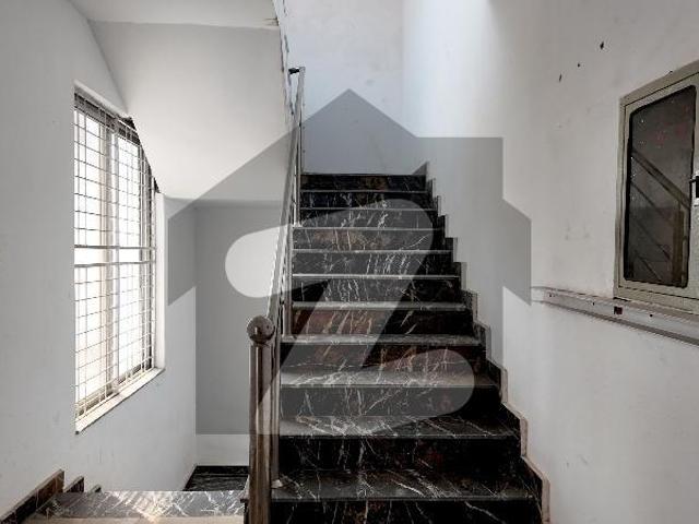 Prime Location 1 Kanal House Available For Rent In LDA Avenue Block A If You Hurry LDA Avenue Block A