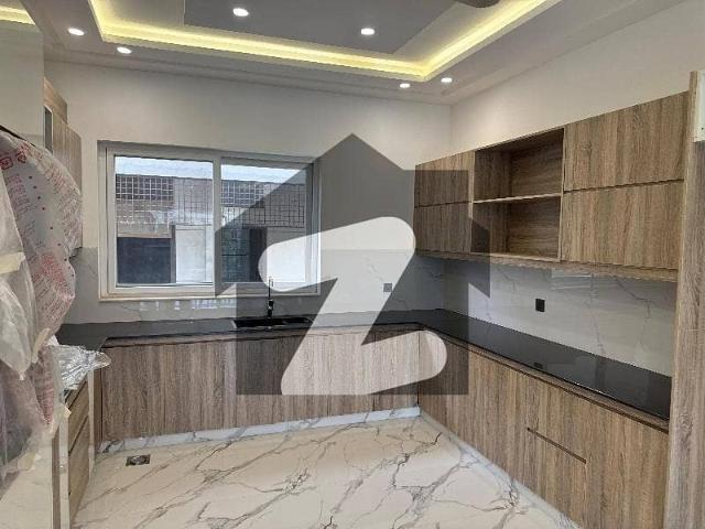 Prime Location 1 Kanal House In D 12