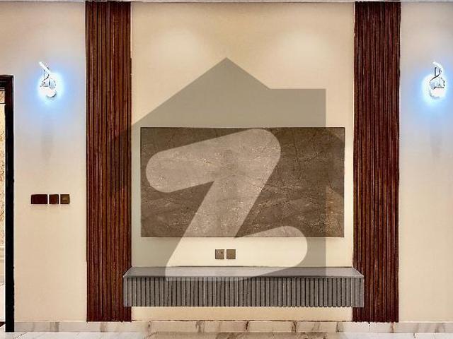 Prime Location 1 Kanal House Situated In Wapda Town For rent Wapda Town