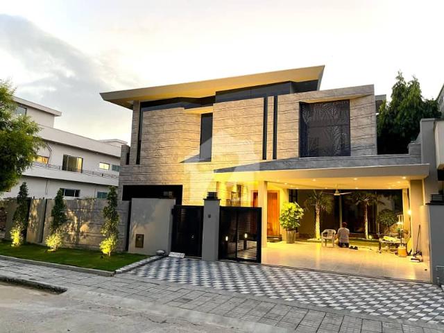 Prime Location 1 Kanal Luxurious House For Sale At DHA 2