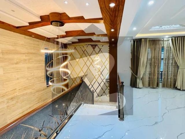Prime Location 1 Kanal Luxurious House For Sale at DHA 2 DHA Defence Phase 2