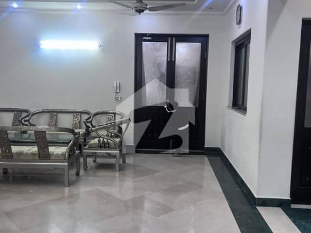 Prime Location 1 Kanal Luxury House For Sale 7 Bedrooms Model Town D Block