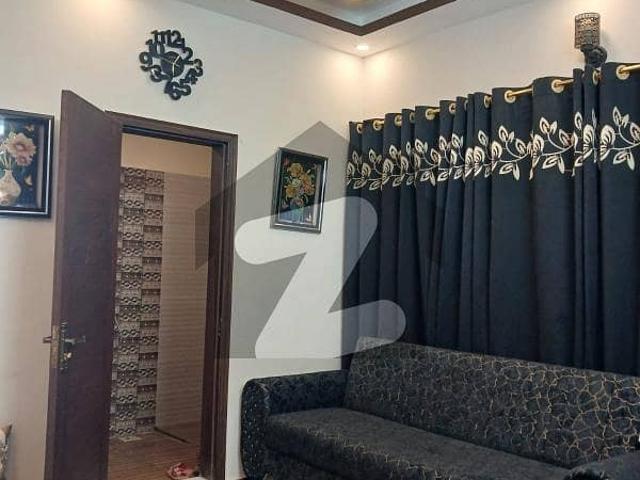 Prime Location 200 Square Feet Flat In Karachi Administration Employees Society For sale At Good Location
