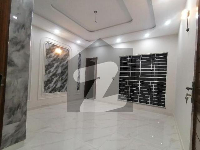 Prime Location 20 Marla House available for rent in EME Society Block B, Lahore EME Society Block B