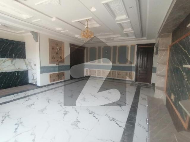 Prime Location 20 Marla House For sale Available In Wapda Town Phase 1