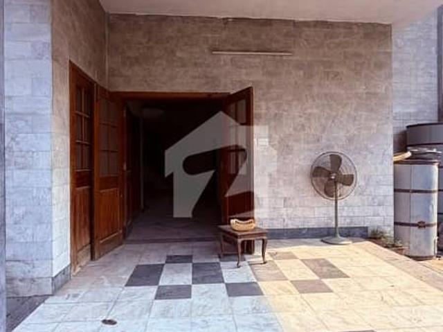 Prime Location 20 Marla House For Sale In Warsak Road Near Babu Ghari Stop