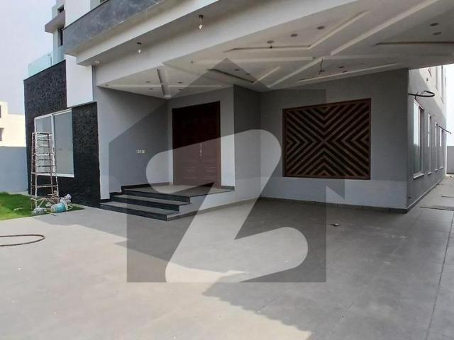 Prime Location 20 Marla House For Rent In DHA Phase 1 Sector M